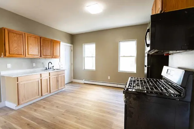 $1,800 | 11 Kelly Street, Unit 1, Providence, RI 02909