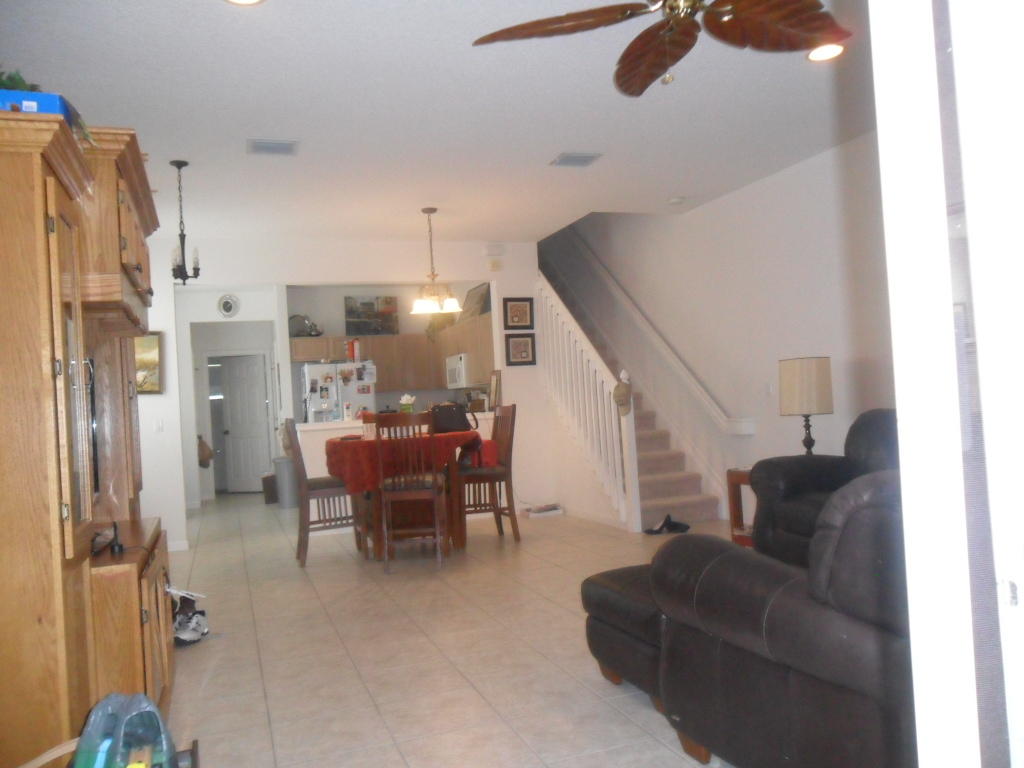 1031 Woodfield Road Greenacres, FL 33415 - Photo 10 of 29 SAM_4340