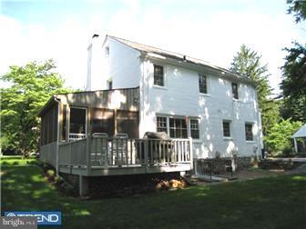 207 Arden Road Broomall, PA 19008 - Photo 3 of 12 Exterior Back