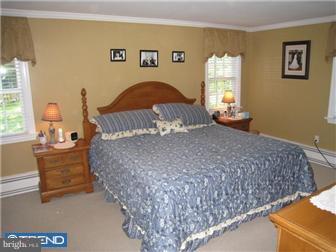 207 Arden Road Broomall, PA 19008 - Photo 8 of 12 Bedroom - Main