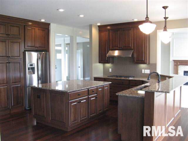 6664 Eagle Ridge Road Bettendorf, IA 52722 - Photo 6 of 24 Gallery Image 6