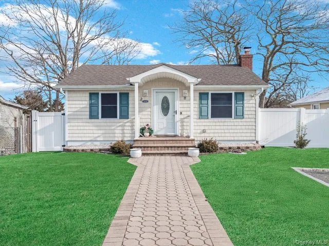 $525,000 | 27 Denton Street, Patchogue, NY 11772