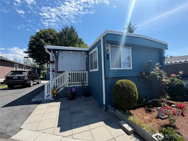 $169,999 | 415 Lakeview Road, Unit F6, Lynnwood, WA 98087