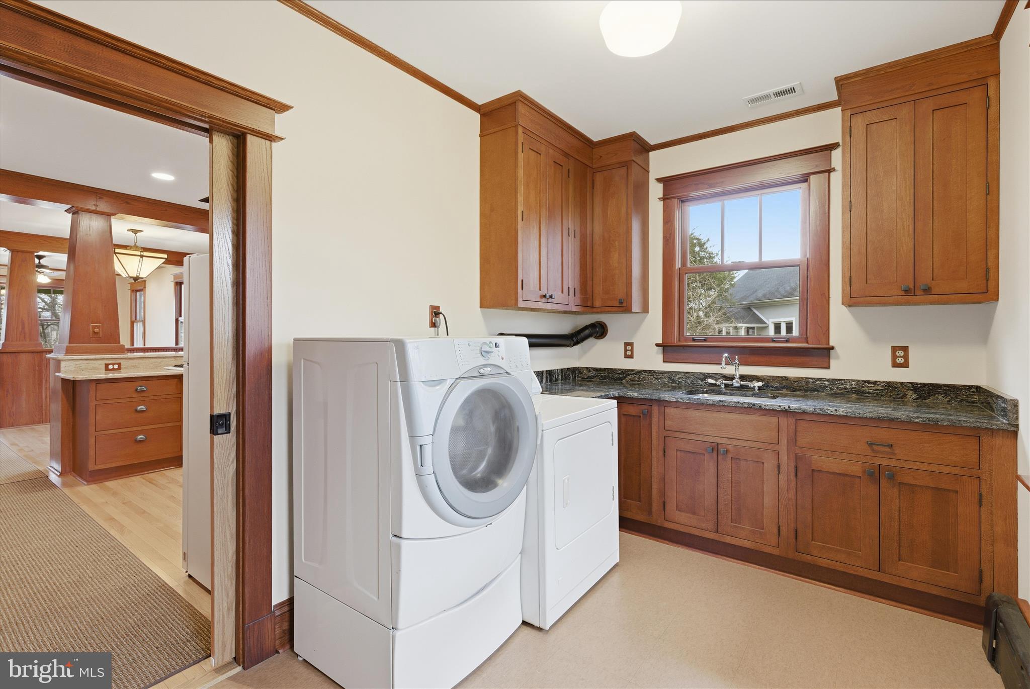 2400 Valley Way Cheverly, MD 20785 - Photo 15 of 41