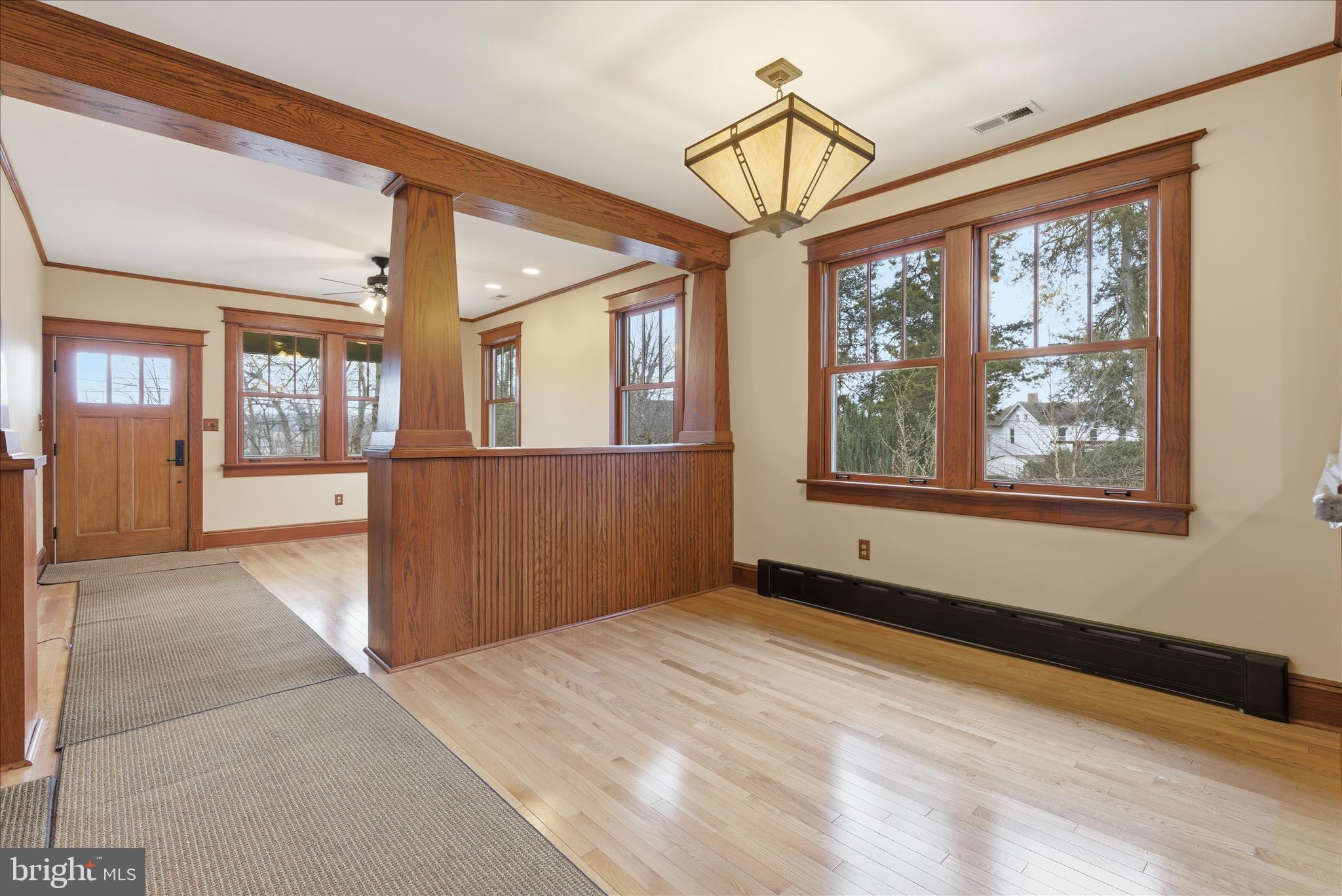 2400 Valley Way Cheverly, MD 20785 - Photo 8 of 41 Dining area
