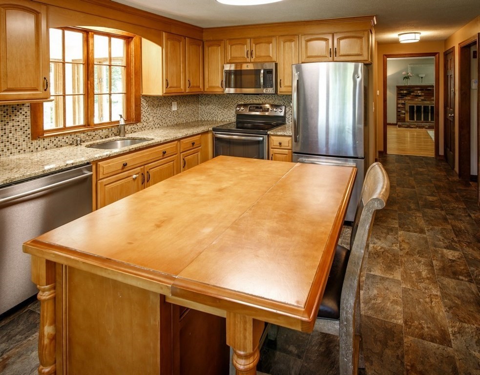 110 Ruggles Street Westborough, MA 01581 - Photo 12 of 32 Gallery Image 12