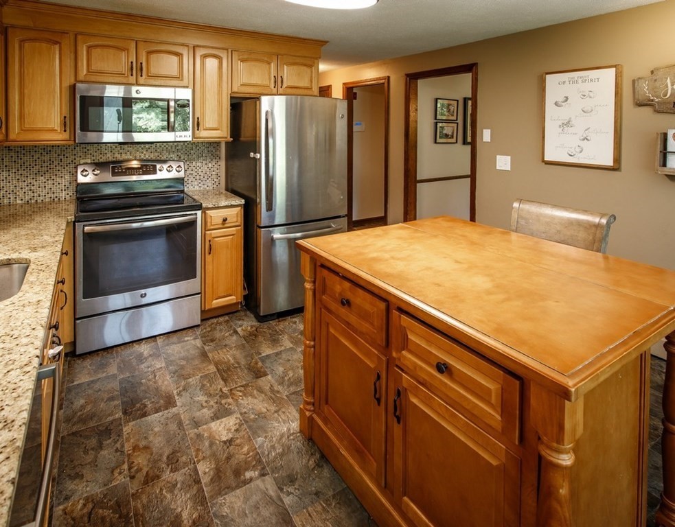 110 Ruggles Street Westborough, MA 01581 - Photo 13 of 32 Gallery Image 13