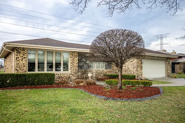$474,900 | 7525 Halesia Court, Orland Park, IL 60462