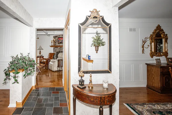 $474,900 | 7525 Halesia Court, Orland Park, IL 60462