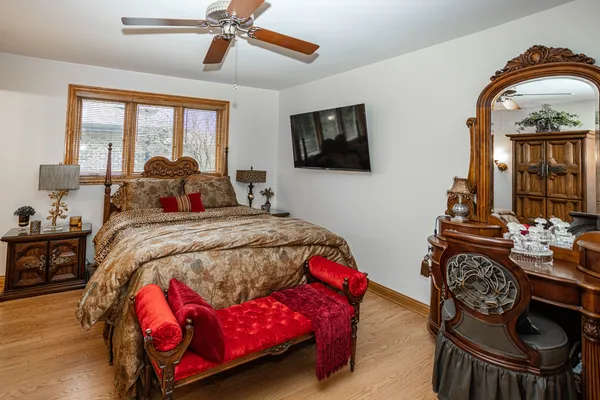 $474,900 | 7525 Halesia Court, Orland Park, IL 60462