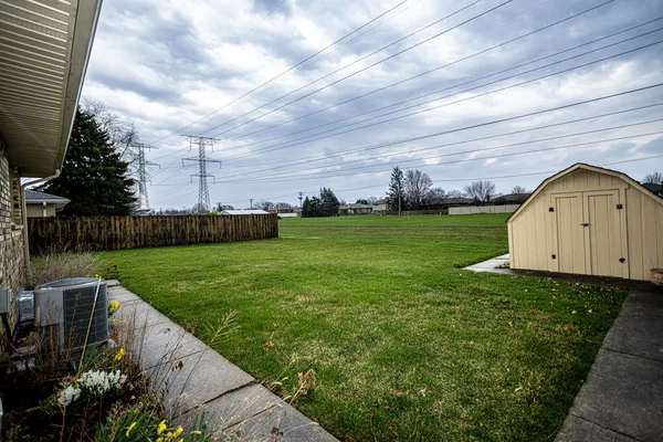 $474,900 | 7525 Halesia Court, Orland Park, IL 60462