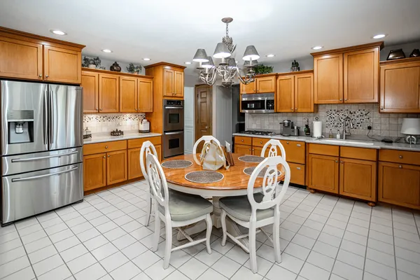 $474,900 | 7525 Halesia Court, Orland Park, IL 60462