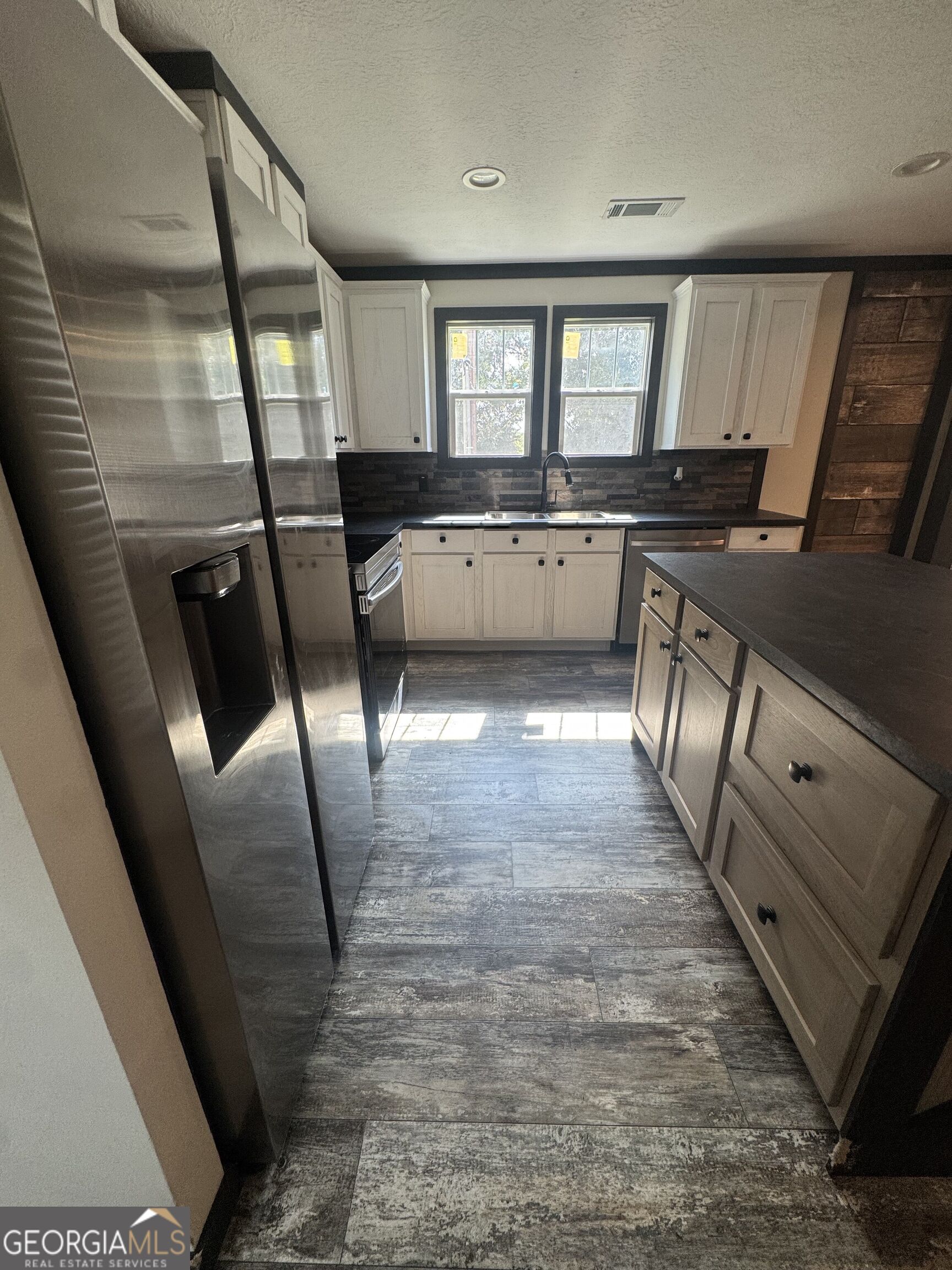 1164 Pine Valley Road Waycross, GA 31503 - Photo 14 of 23 Gallery Image 14