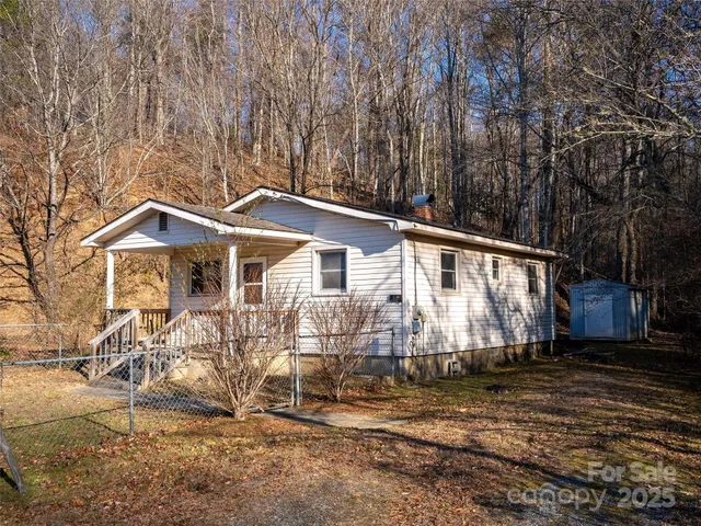 $4,000,000 | 0 Lyons Mountain Road, Brevard, NC 28712