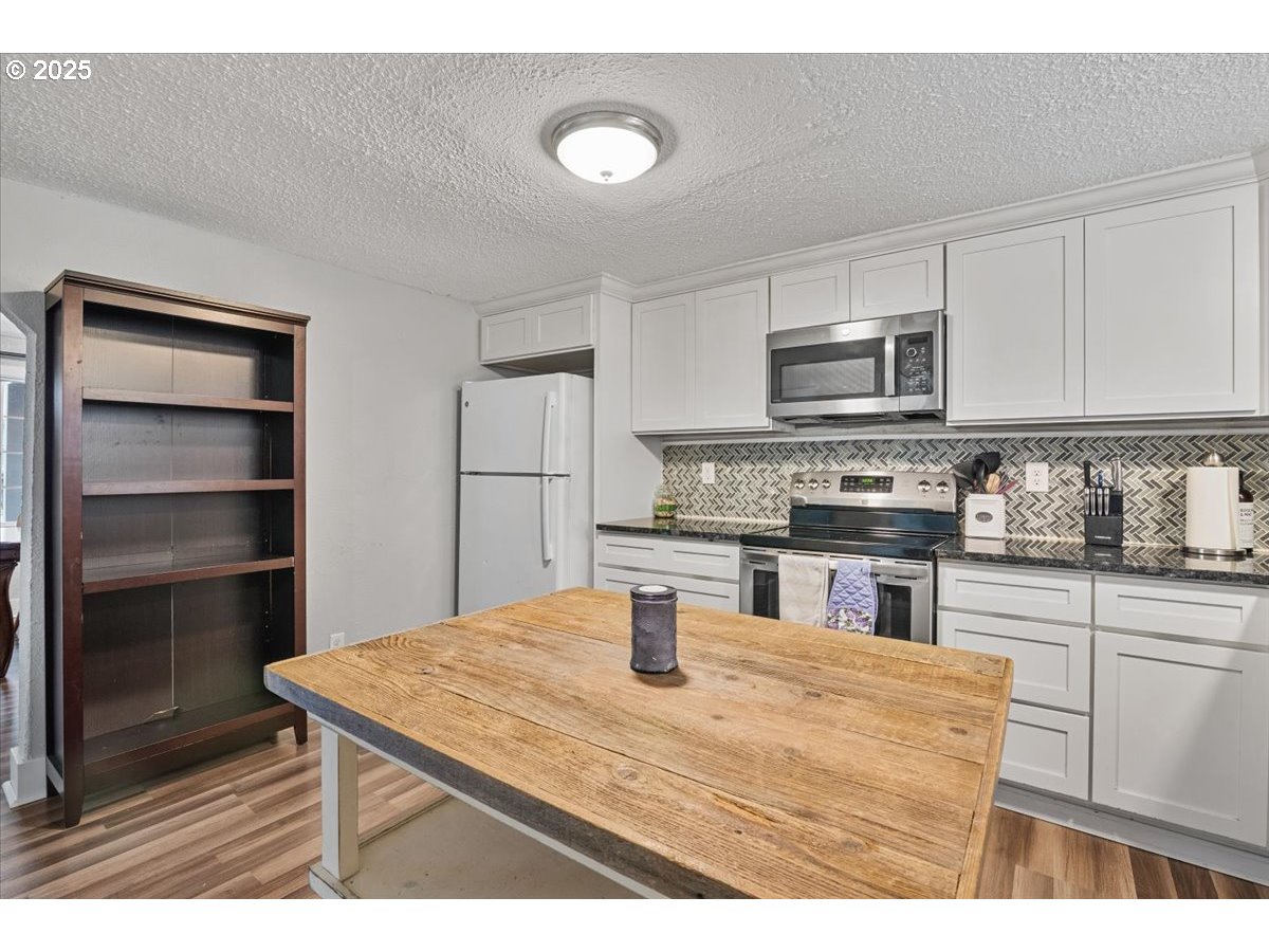 4020 Gary Street Northeast Keizer, OR 97303 - Photo 15 of 47