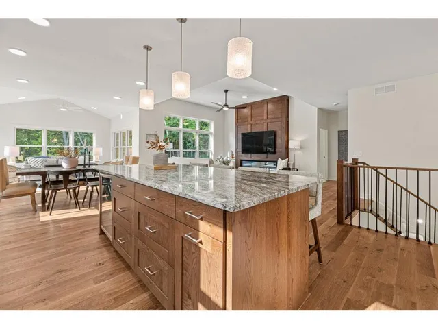 $755,000 | 101 Maple Court, Cannon Falls, MN 55009