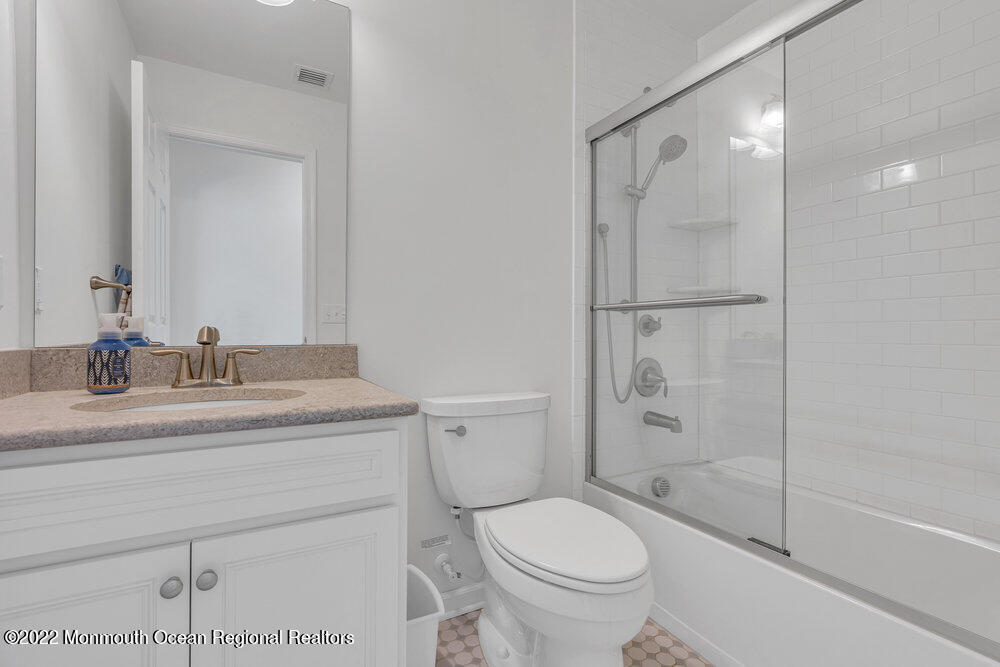 22 Harvest Ridge Road Howell, NJ 07731 - Photo 31 of 38 041_dsc05523