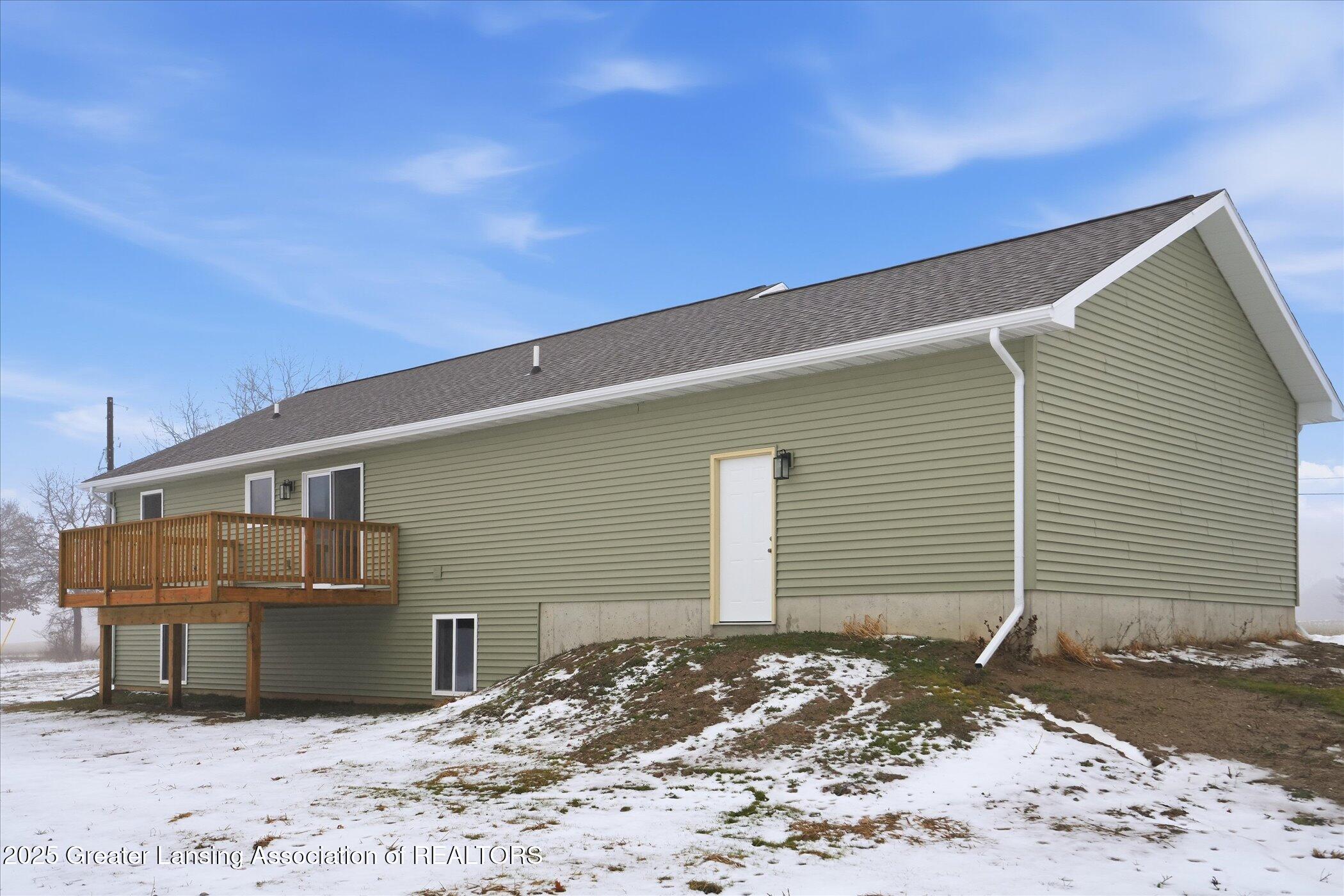 2492 South Eifert Road Mason, MI 48854 - Photo 23 of 24 14-2492-S-Eifert-Rd-Mason-MI-48854-Windo
