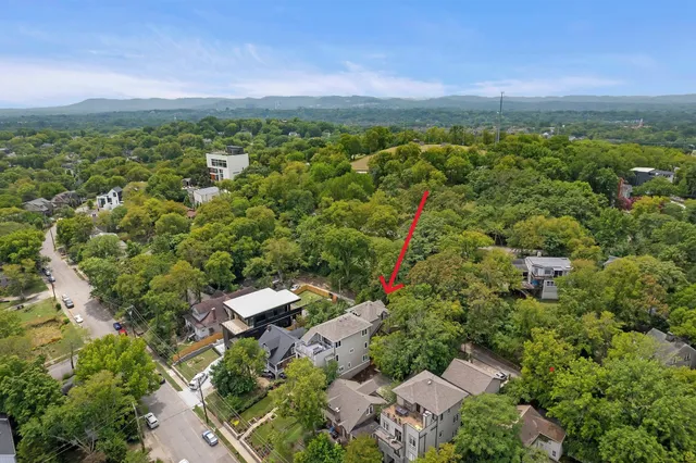 $8,000 | 305 32nd Avenue South, Nashville, TN 37212