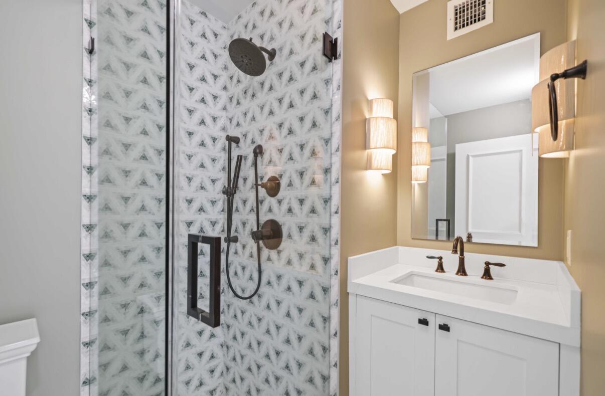 723 Marble Way Boca Raton, FL 33432 - Photo 74 of 89 Guest House Bathroom