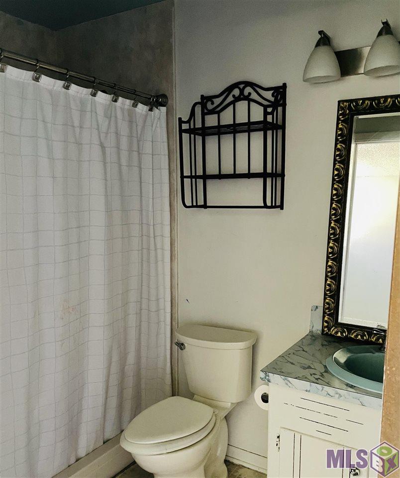 16680 Spring Ranch Road Livingston, LA 70754 - Photo 11 of 12 Master with ADA Shower
