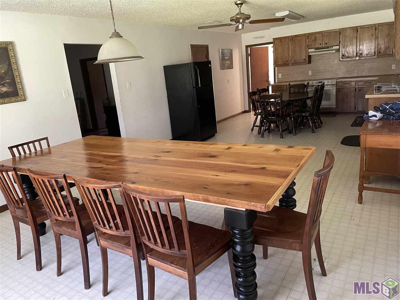 16680 Spring Ranch Road Livingston, LA 70754 - Photo 3 of 12 Dining