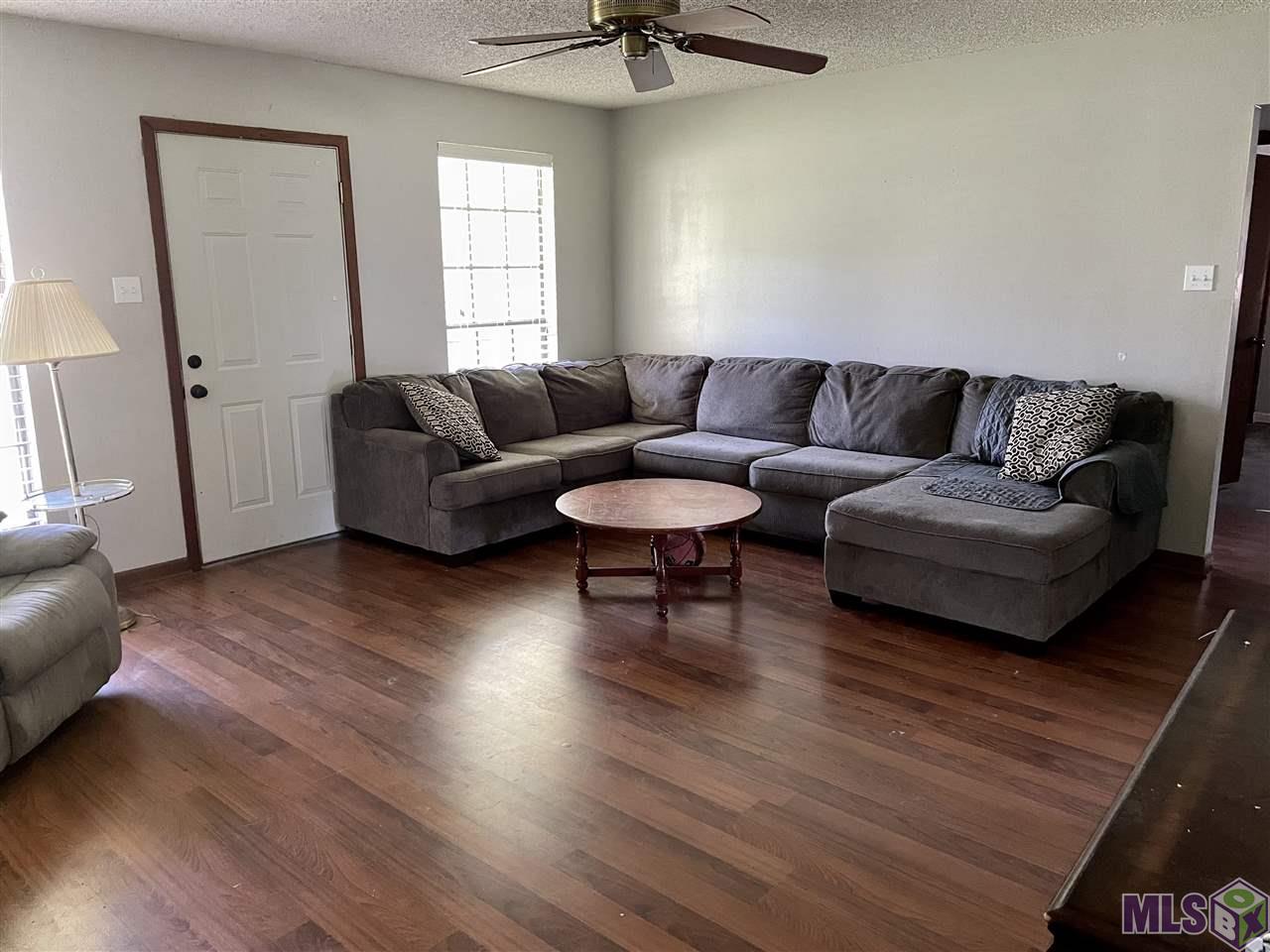 16680 Spring Ranch Road Livingston, LA 70754 - Photo 4 of 12 Den