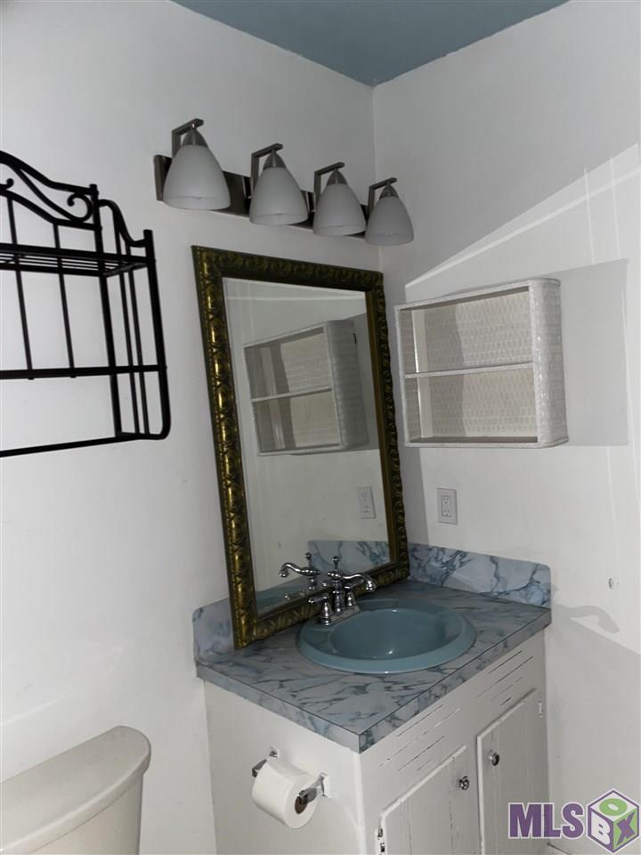 16680 Spring Ranch Road Livingston, LA 70754 - Photo 10 of 12 Master Bath
