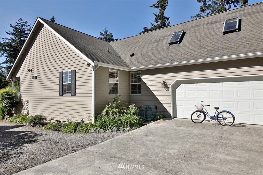 5857 Deer Lagoon Road Langley, WA 98260 - Photo 3 of 40 Gallery Image 3