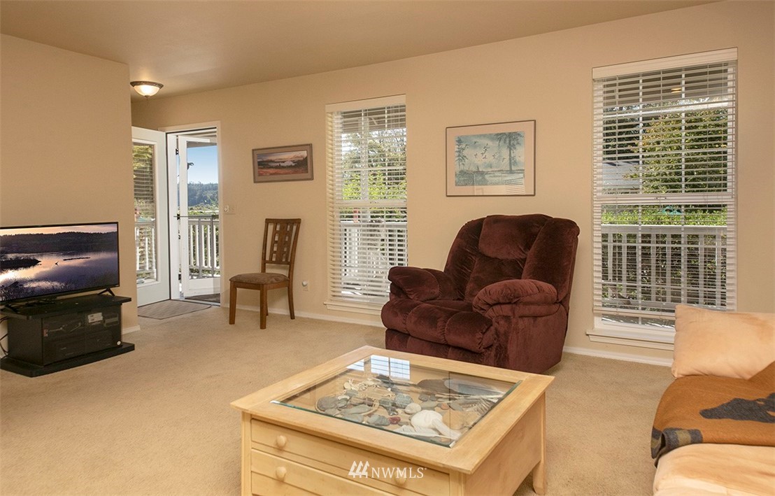 5857 Deer Lagoon Road Langley, WA 98260 - Photo 8 of 40 Gallery Image 8