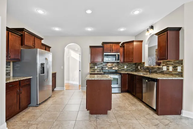 $2,250 | 1900 Apache Way, Clarksville, TN 37042