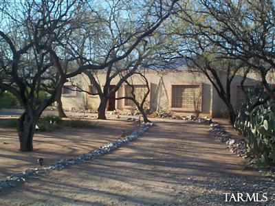 11121 East Limberlost Road Tucson, AZ 85749 - Photo 2 of 24 Gallery Image 2