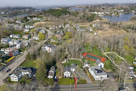 $1,550,000 | 172 South Main Street, Cohasset, MA 02025