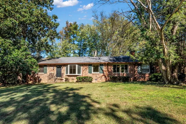 $2,750 | 526 Davidson Road, Nashville, TN 37205