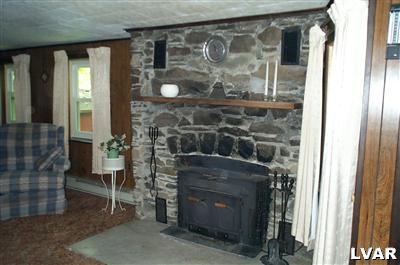 17 R Own Lake Stroudsburg, PA 18360 - Photo 5 of 9 Gallery Image 5