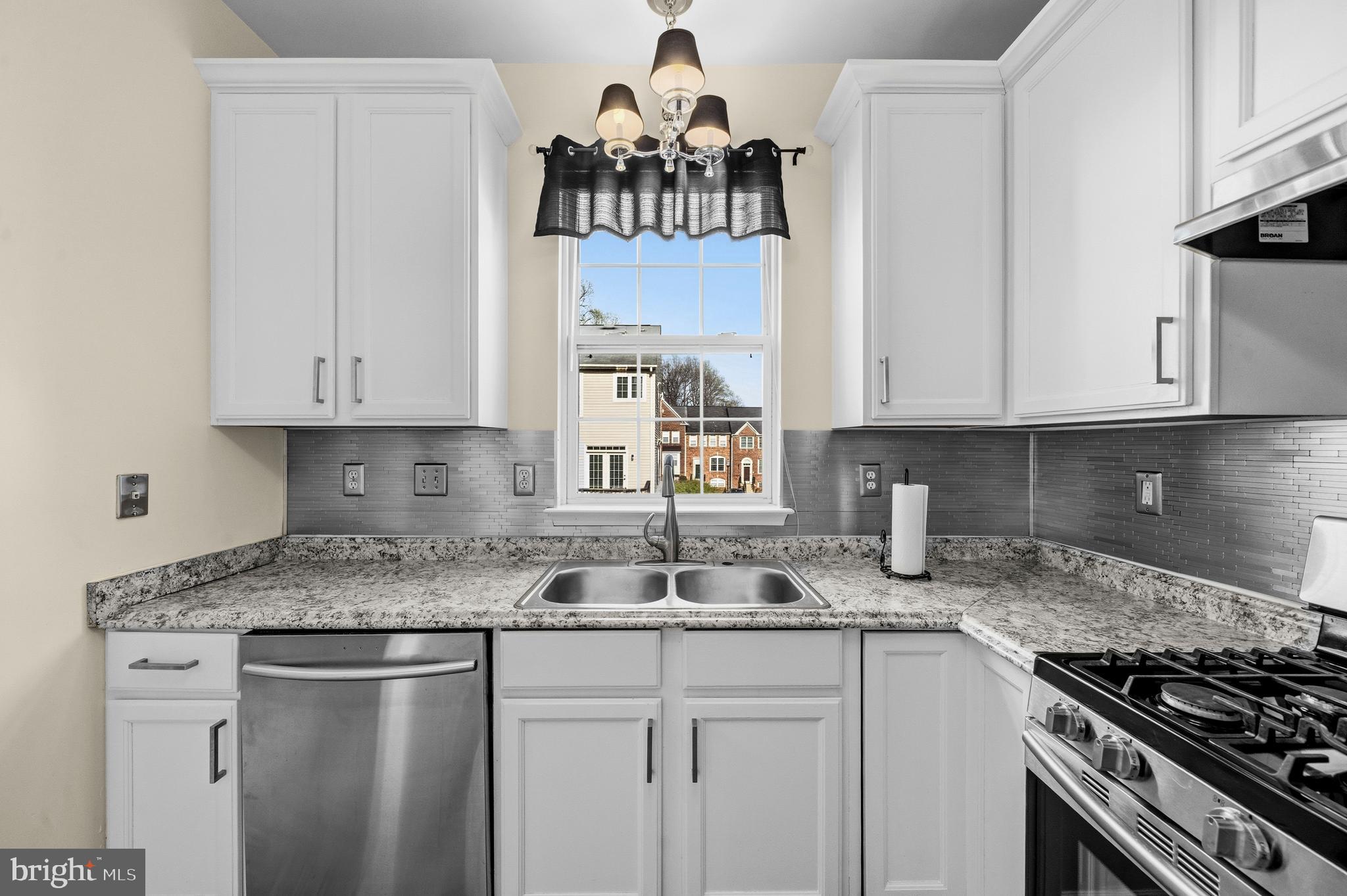 1701 Crimson Place Bowie, MD 20721 - Photo 14 of 50