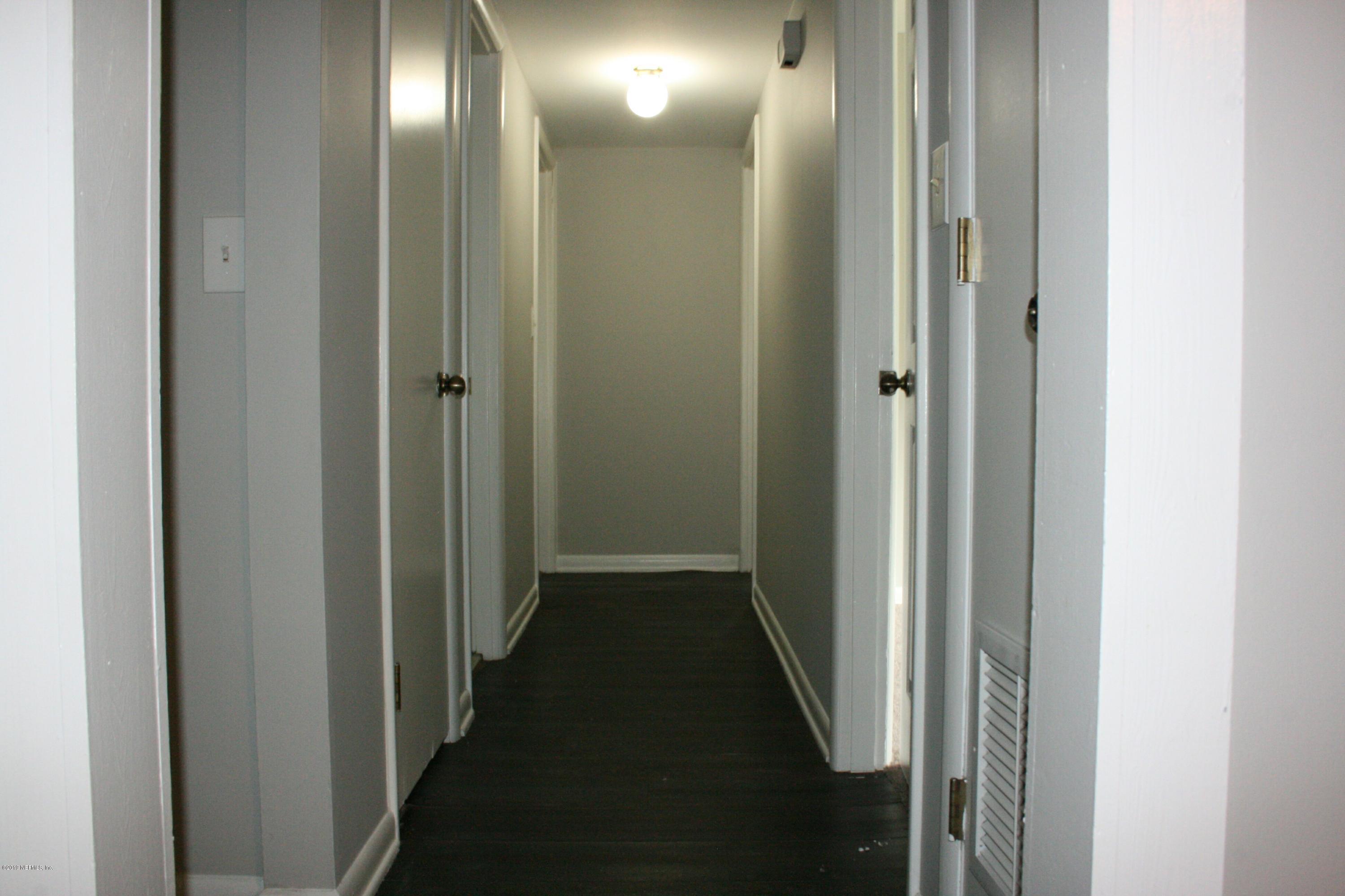 7443 Canaveral Road Jacksonville, FL 32210 - Photo 17 of 33 2019-08-16 02.51.37