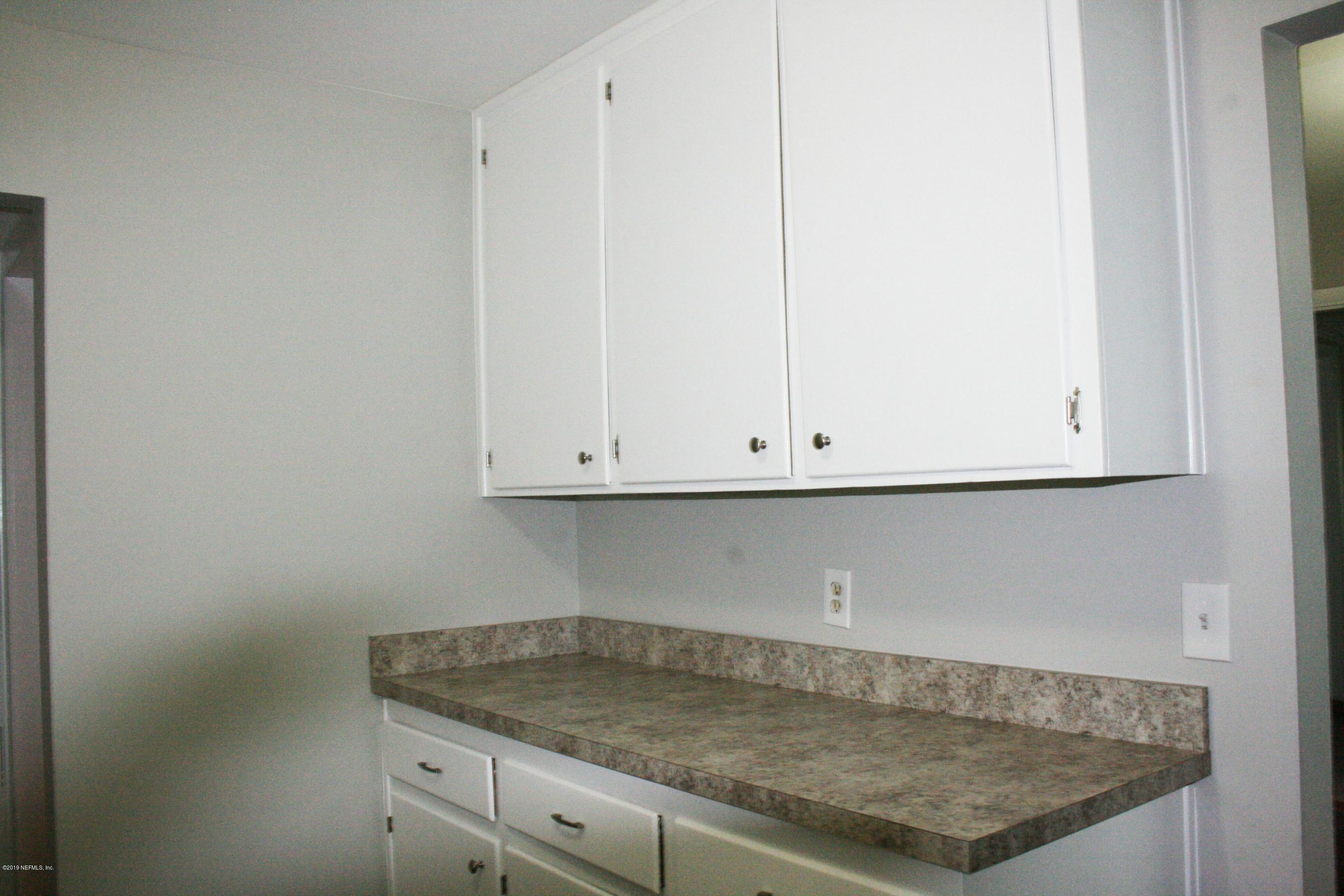 7443 Canaveral Road Jacksonville, FL 32210 - Photo 6 of 33 2019-08-16 02.50.55