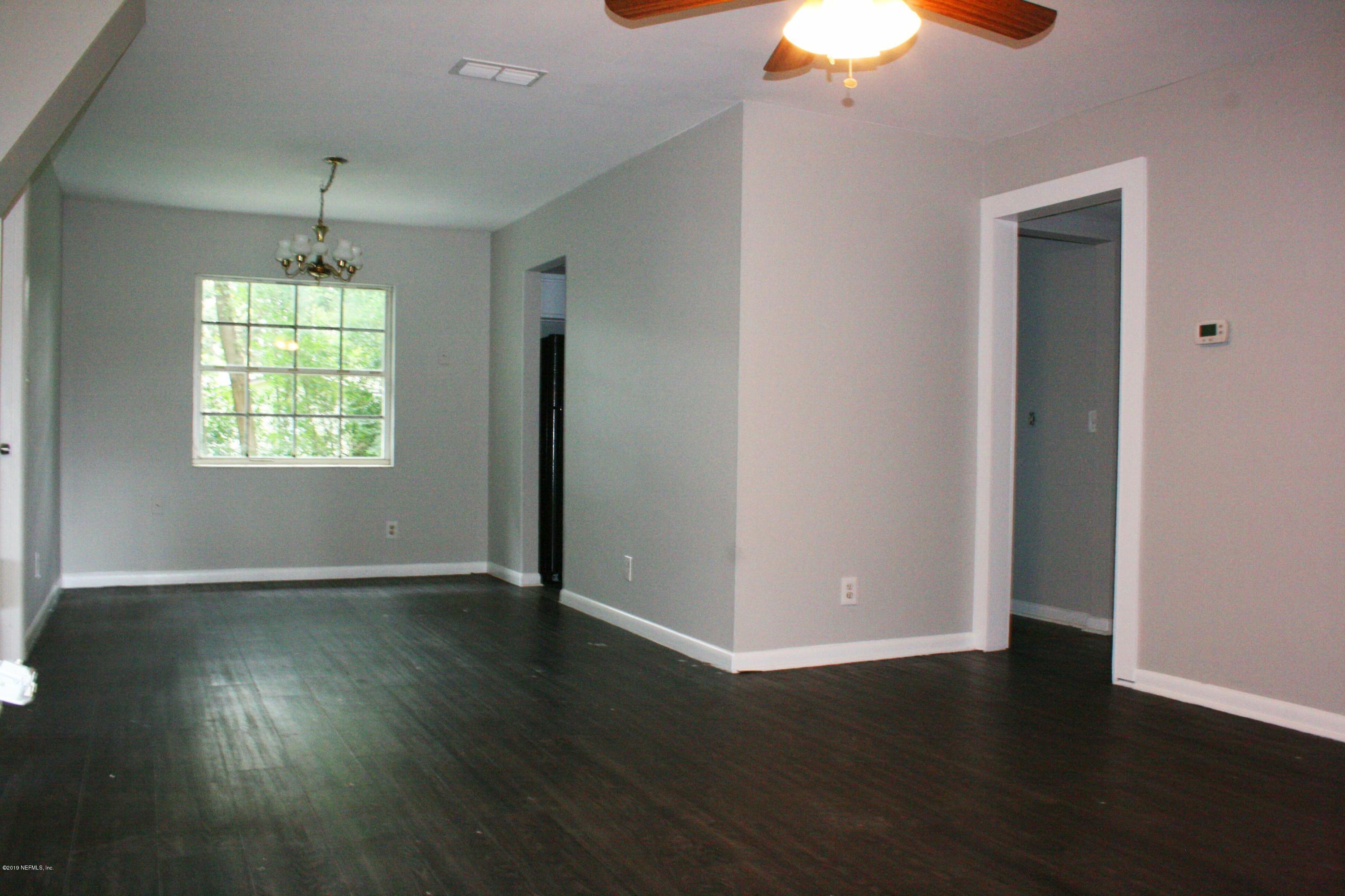 7443 Canaveral Road Jacksonville, FL 32210 - Photo 7 of 33 2019-08-16 02.45.01