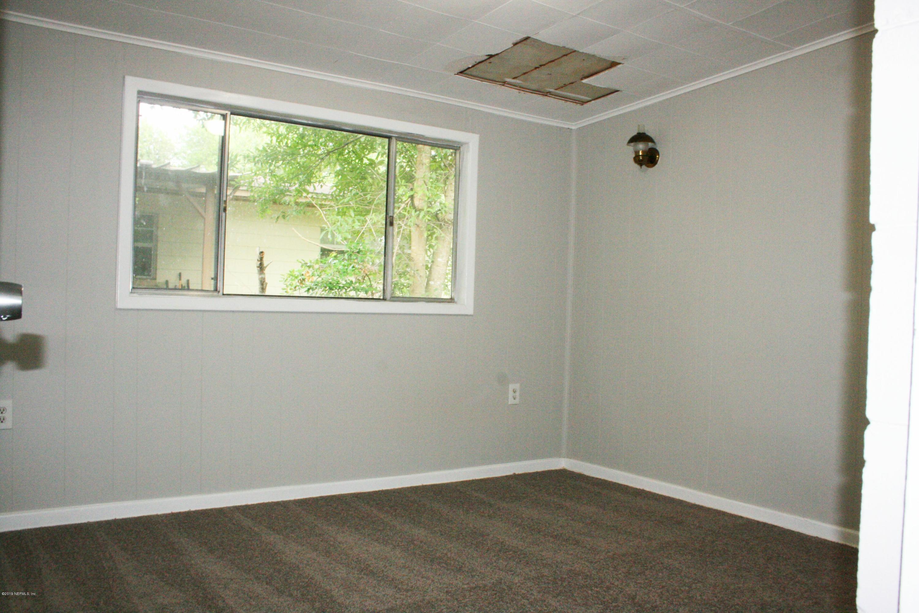 7443 Canaveral Road Jacksonville, FL 32210 - Photo 9 of 33 2019-08-16 02.46.54