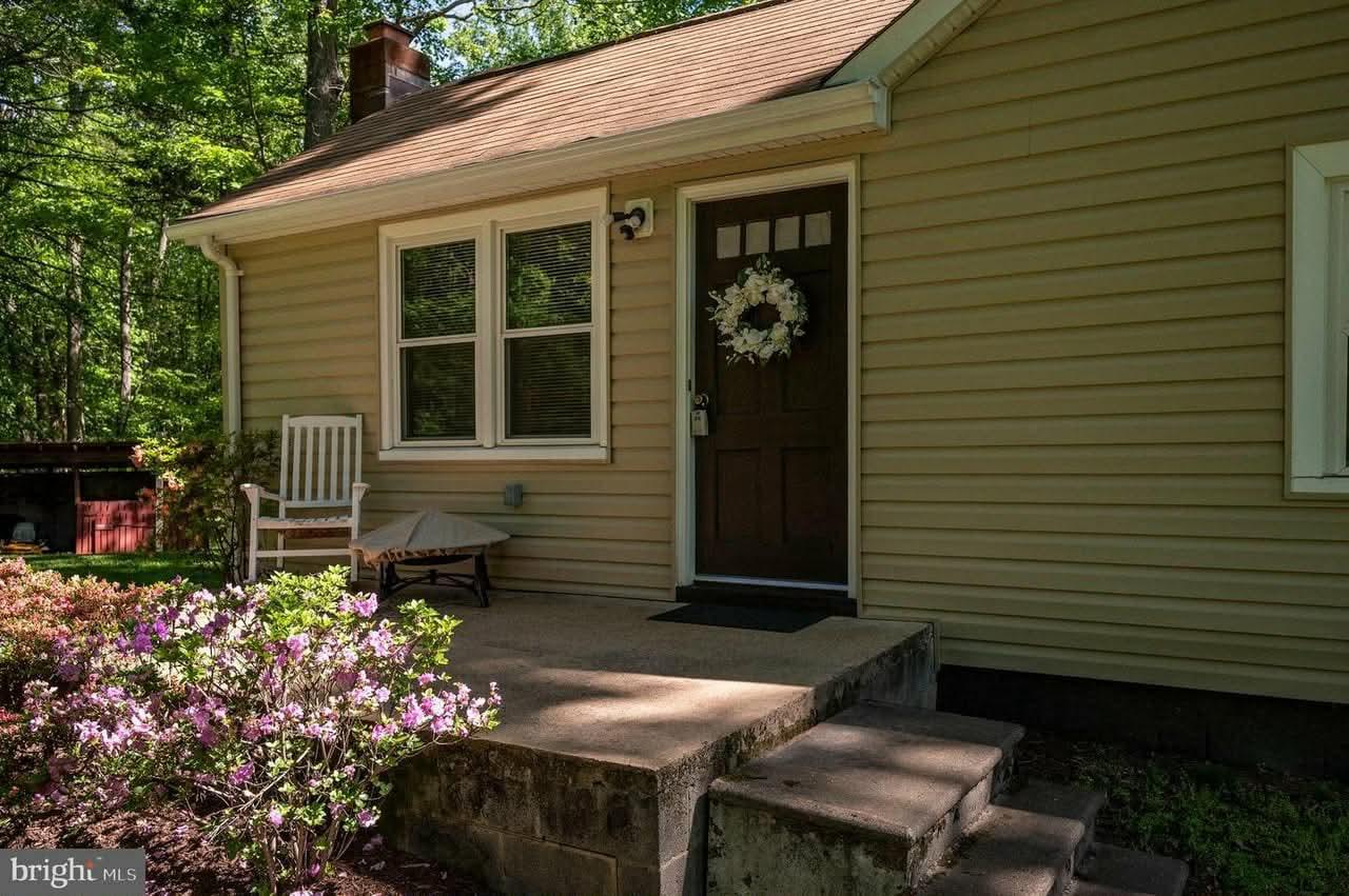 Charming entryway