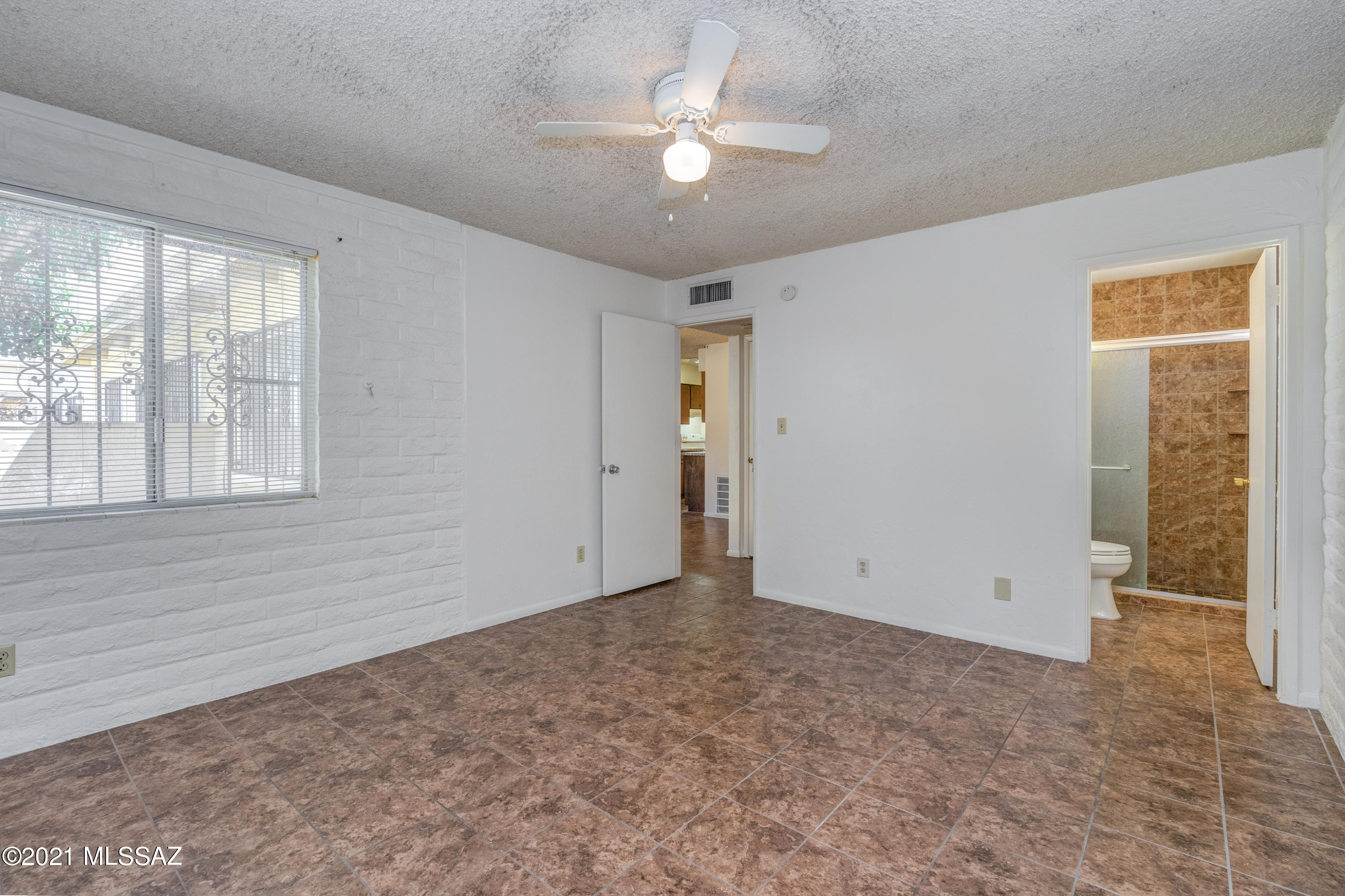 810 South Kolb Road Tucson, AZ 85710 - Photo 17 of 28