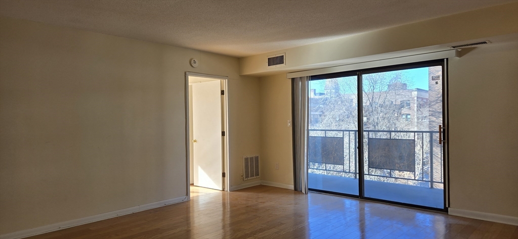 30 Stearns Road, Unit 502 Brookline, MA 02446 - Photo 8 of 13