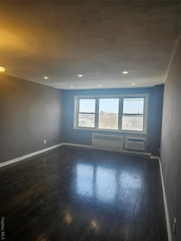 $299,000 | 833 Central Avenue, Unit 6G | Far Rockaway