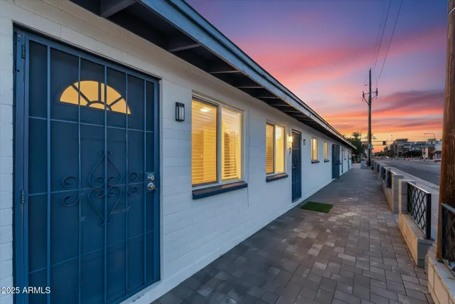 $2,300 | 299 South Oregon Street, Unit 1, Chandler, AZ 85225