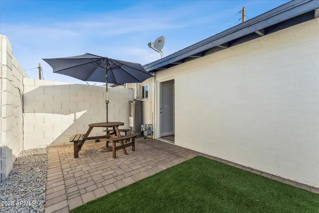 $2,300 | 299 South Oregon Street, Unit 1, Chandler, AZ 85225