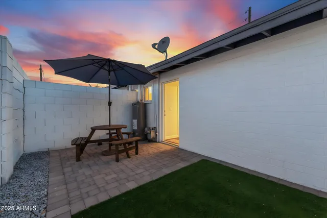 $2,300 | 299 South Oregon Street, Unit 1, Chandler, AZ 85225