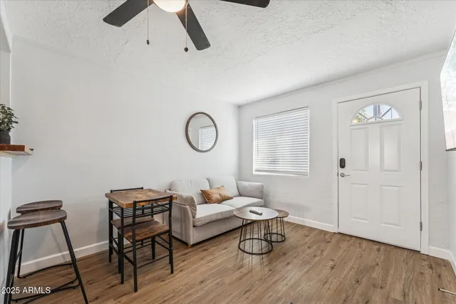 $2,300 | 299 South Oregon Street, Unit 1, Chandler, AZ 85225