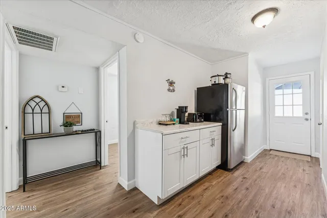 $2,300 | 299 South Oregon Street, Unit 1, Chandler, AZ 85225