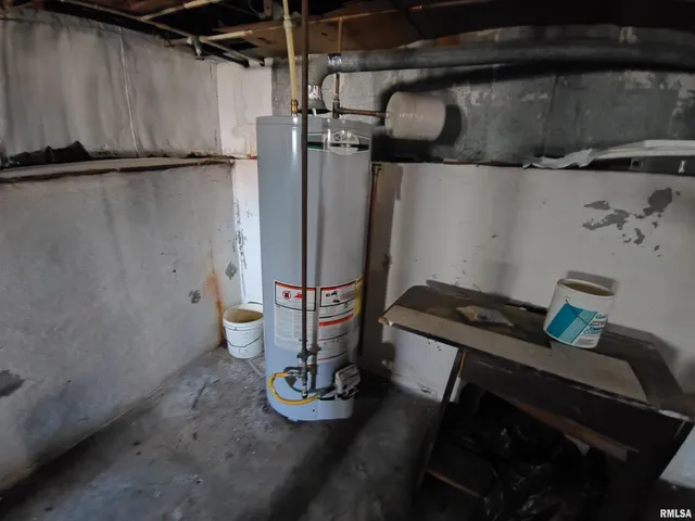 $79,000 | 201 North Washington Street, McLeansboro, IL 62859